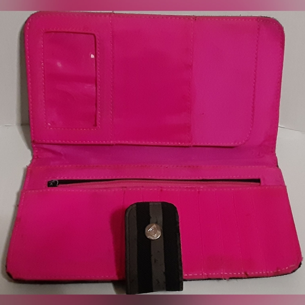 Roxy Wallet - Picture 3 of 4